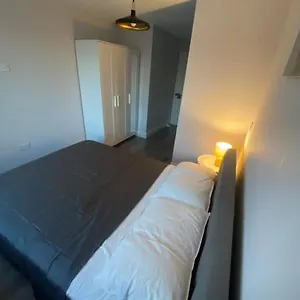  Apartment Modern And Cosy 1-bed Apt In The Heart Of