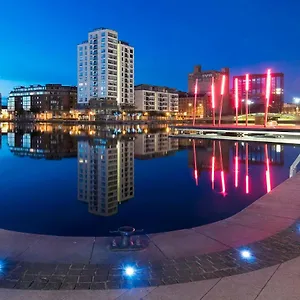  Apartment Grand Canal Dock Corporate